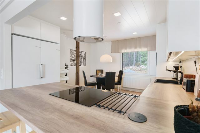 4 Bedroom Family Home, photo 3