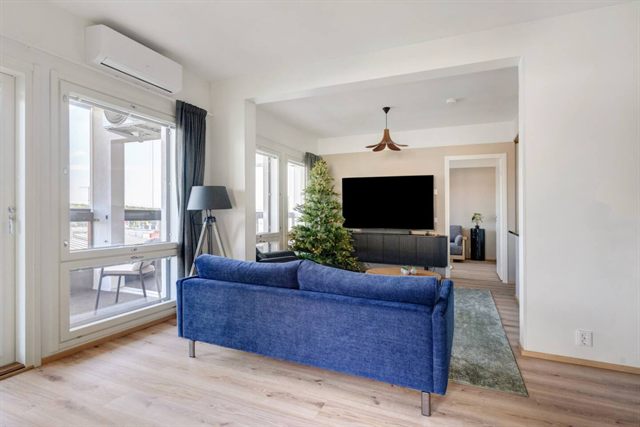Aurora Sky Penthouse, photo 2