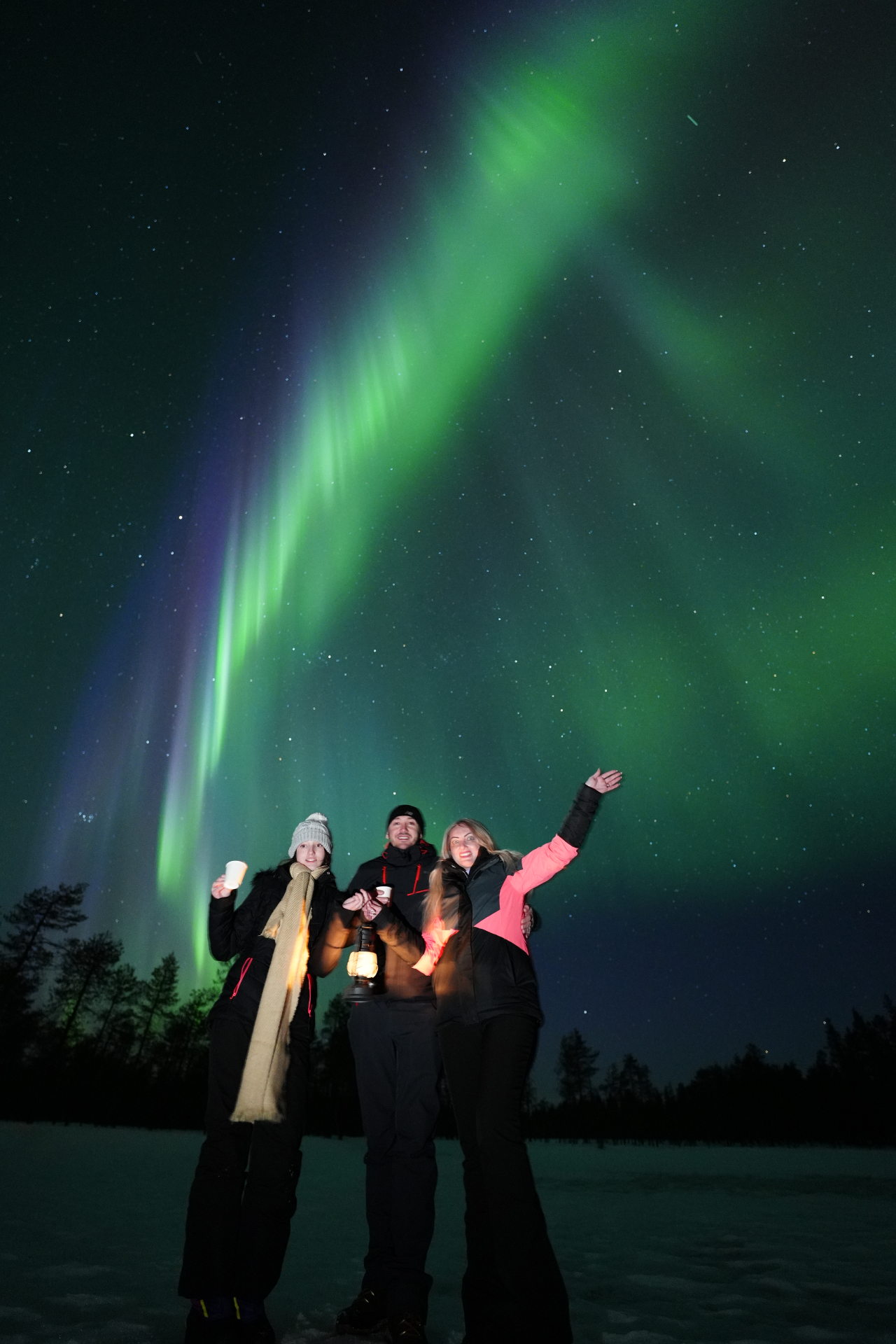 Private Guaranteed Northern Lights Tour with Professional Photography